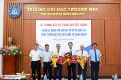 Lễ công bố và trao quyết định thành lập Trung tâm xuất sắc về Trí tuệ nhân tạo trong Thương mại, dịch vụ và Quản trị doanh nghiệp